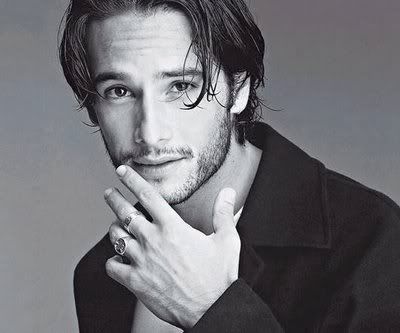 rodrigo santoro delineation