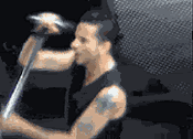 http://i44.photobucket.com/albums/f12/bathbadger/dave.gif