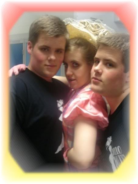 Image hotlink - 'http://i44.photobucket.com/albums/f14/shorty0987/Mizzie2.jpg' Image hotlink - 'http://i44.photobucket.com/albums/f14/shorty0987/Mizzie2.jpg'