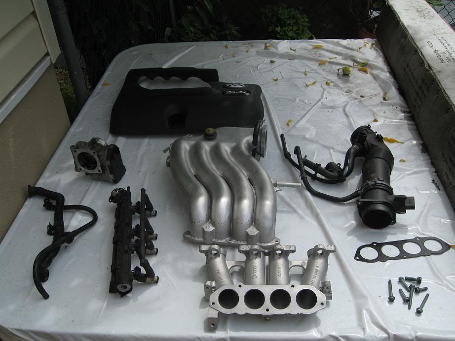 *Brand new mk4 2.0 intake manifold and all the accesories. * VW