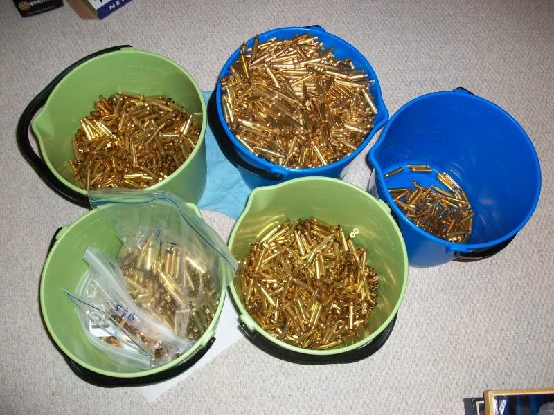 How many .223 cases can fit in a five gallon bucket?