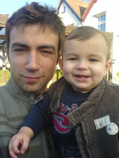 http://i44.photobucket.com/albums/f25/DirtyWookie/MEANDLOUIEcopy.jpg