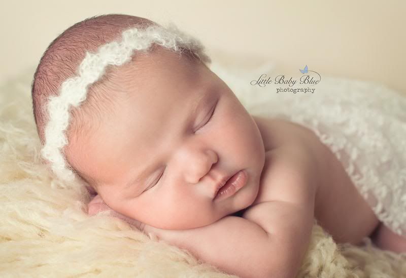  photo KateGray-Newborn-web01_zpsda00f098.jpg