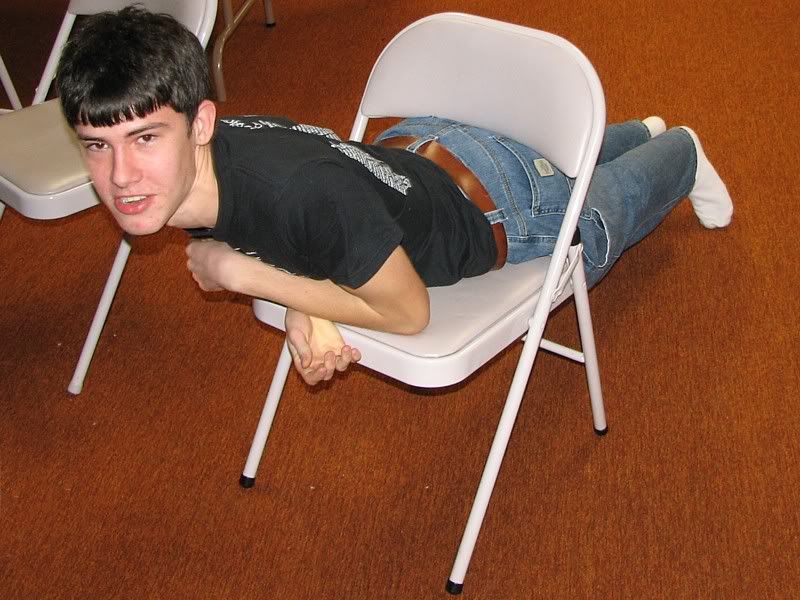 IMAGE: http://i44.photobucket.com/albums/f31/Edd_S/chair1.jpg