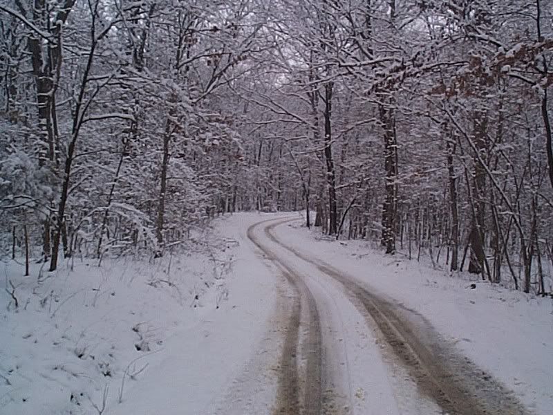 IMAGE: http://i44.photobucket.com/albums/f31/Edd_S/winterroad1.jpg