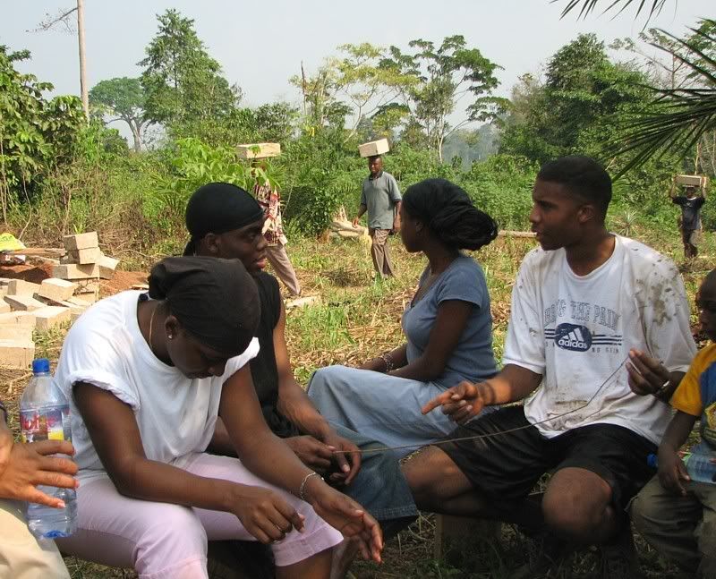 IMAGE: http://i44.photobucket.com/albums/f31/Edd_S/work3.jpg