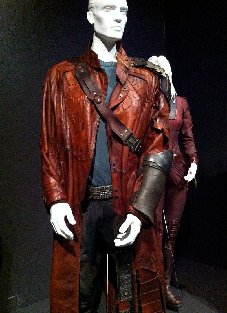 stlongcoat.jpg