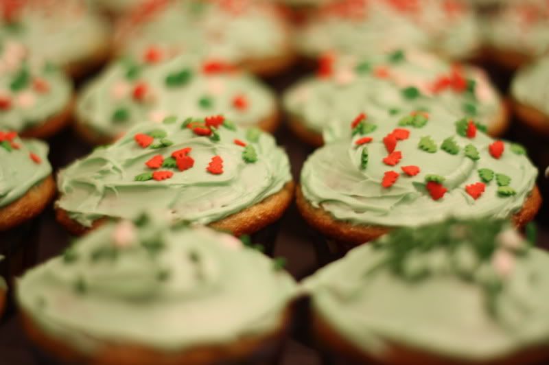 IMAGE: http://i44.photobucket.com/albums/f33/msegens/IMG_0014.jpg