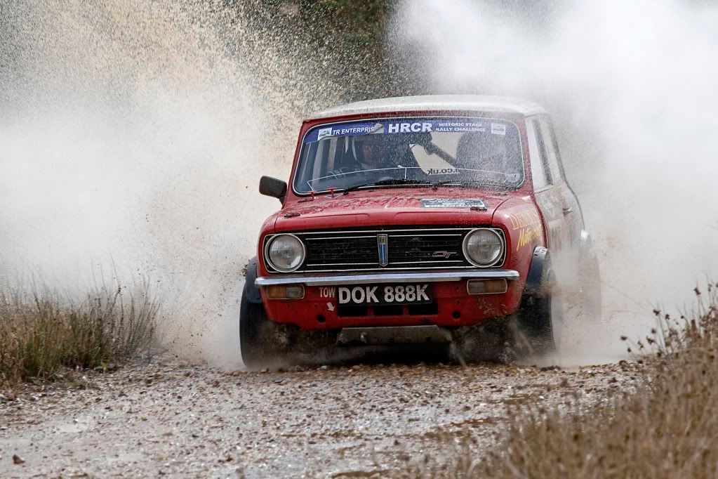 IMAGE: http://i44.photobucket.com/albums/f37/stevewithers/Sunseeker%20Rally%202010/IMG_9595_e1.jpg