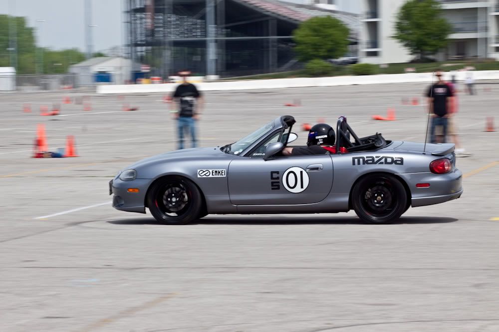 IMAGE: http://i44.photobucket.com/albums/f39/sethmo38/Automobiles/SCCA%20Solo%204-18-2010/IMG_4714.jpg
