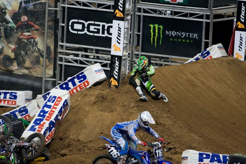 IMAGE: http://i44.photobucket.com/albums/f39/sethmo38/Motorcycles/IMG_2819-2.jpg