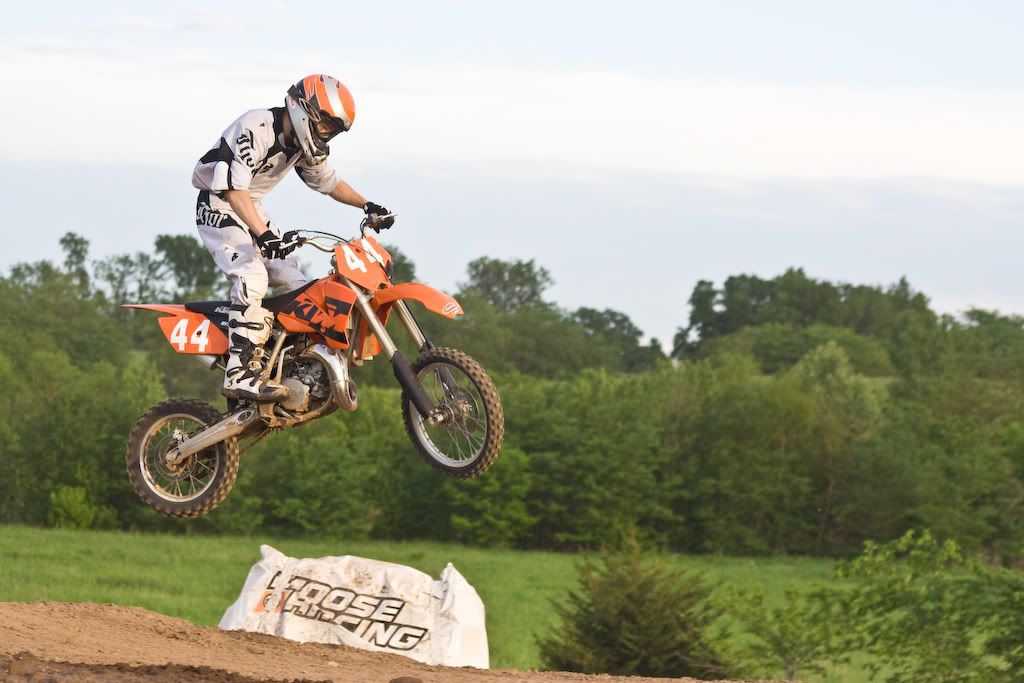 IMAGE: http://i44.photobucket.com/albums/f39/sethmo38/Motorcycles/Middlecreek%20Moto%20X%205-31-2008/IMG_6224.jpg