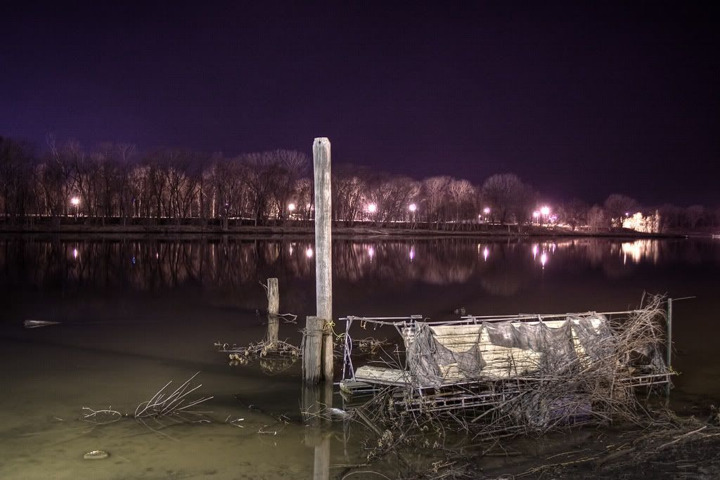 IMAGE: http://i44.photobucket.com/albums/f39/sethmo38/Randoms/IMG_2666_7_8.jpg