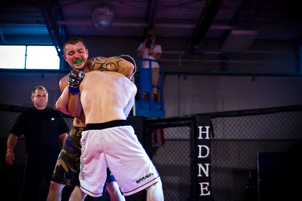 IMAGE: http://i44.photobucket.com/albums/f39/sethmo38/Sports/IMG_7929.jpg