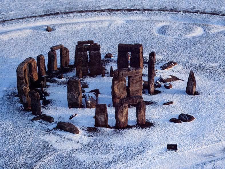 stonehenge-xmw-1024.jpg