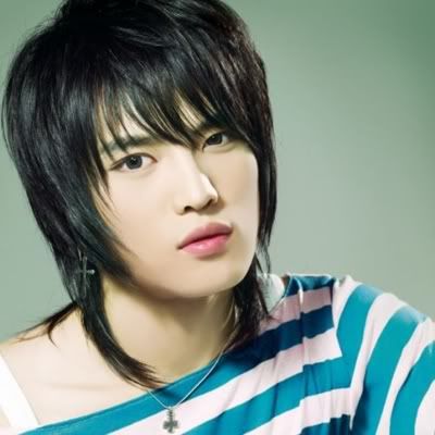 Kim Jaejoong: 22 years old. He's been studying in the USA since he was 16 and there he met his 3 best friends, 2 Koreans and one Japanese who were born in the USA. He's the only son of the Kim family and his mother died when he was 10 so since that day he lived with his father until he went to study to abroad. He also have his maternal grandparents who live in the mountains.