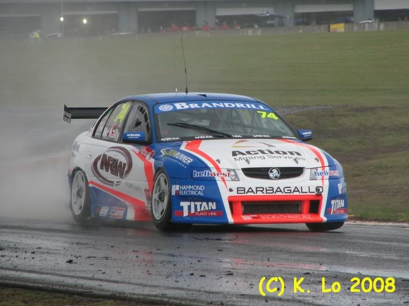 v8 supercar rain photo: Fujitsu V8 Supercar Development Series racing at Oran Park, 2008. oran08_fujitsu14.jpg