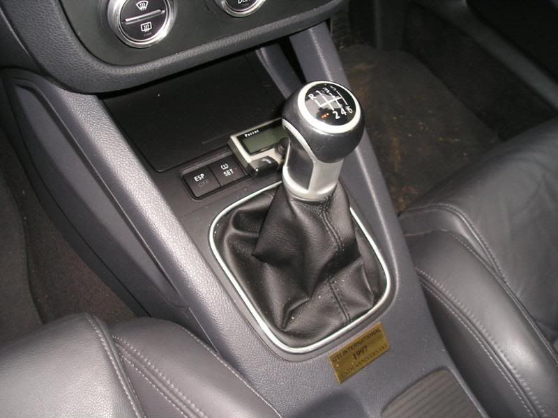nearly new mk5 gti gear shifter, surround and gaitor VW Vortex