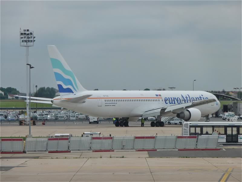 http://i44.photobucket.com/albums/f42/SR747300M/OpenSkies/P1010454.jpg
