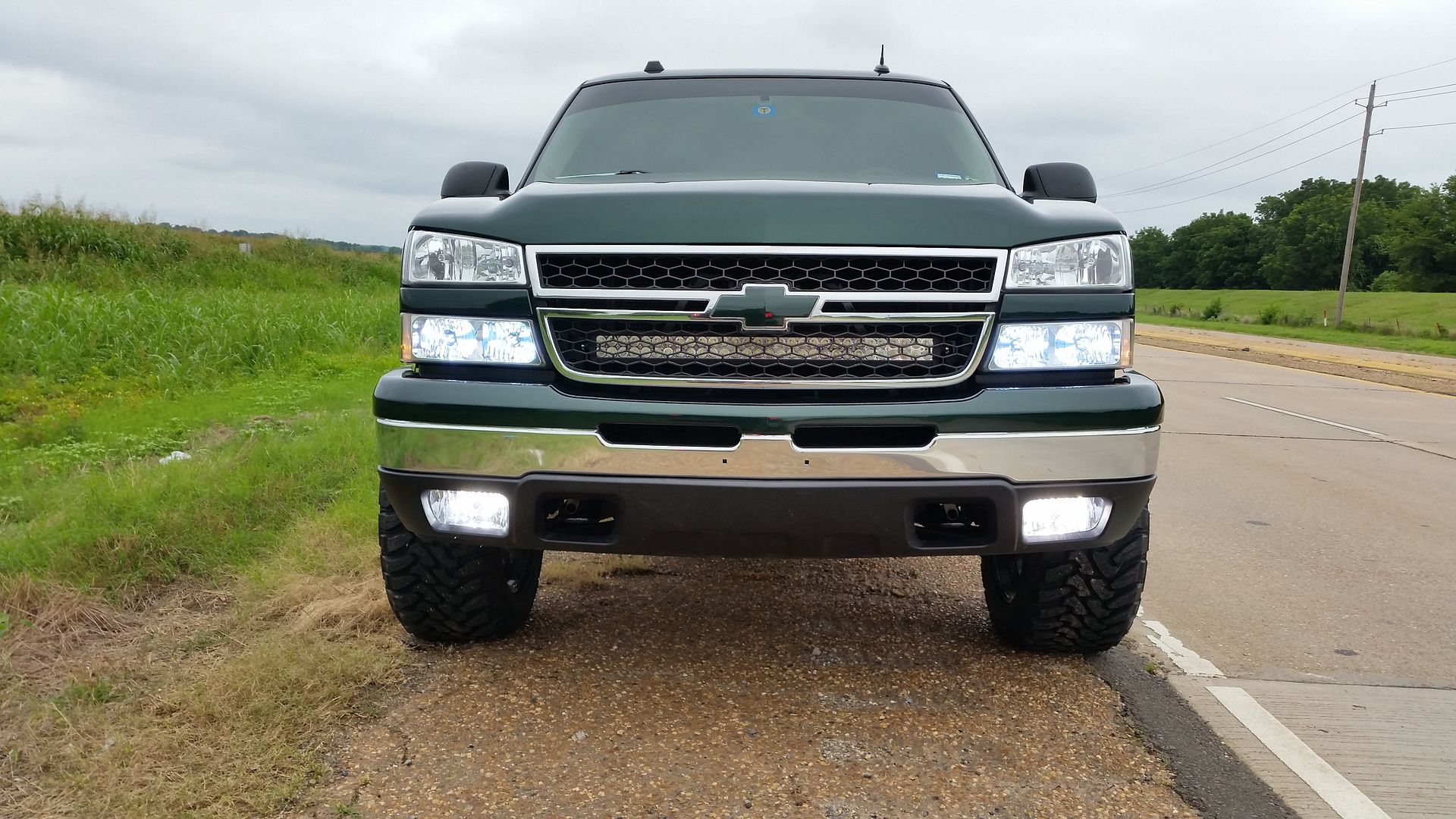 Tinted Lens LED Light Bar Behind Grill? - Chevy and GMC Duramax Diesel Forum 2008 Chevy Silverado Grill With Light Bar