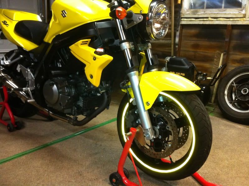 http://i44.photobucket.com/albums/f44/Motocrossx23/SV650/IMG_0597.jpg