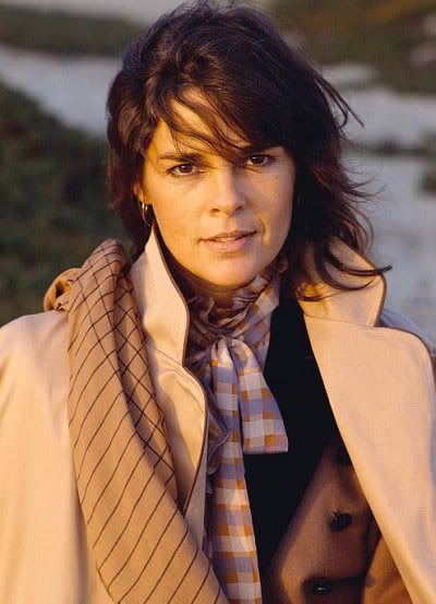 ALI MACGRAW