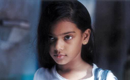 http://i44.photobucket.com/albums/f45/noktowizor/KannathilMuthamittal_002.jpg?t=1198329788