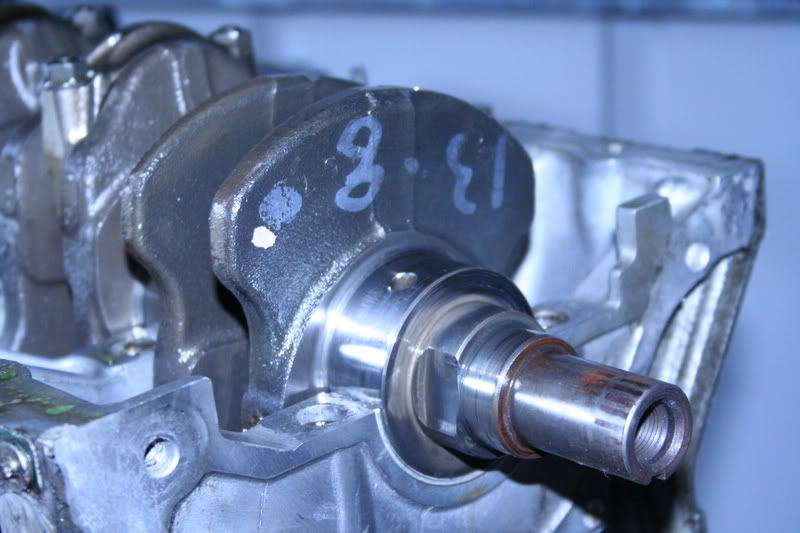 Broken crankshaft w/pics