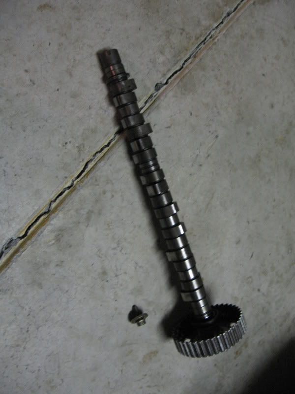 D16a6 cam, CRX interior parts, D series valve covers, etc... Honda