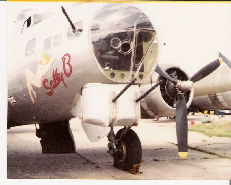 http://i44.photobucket.com/albums/f6/RidingWithTheAngels/B-17GSallyB.jpg