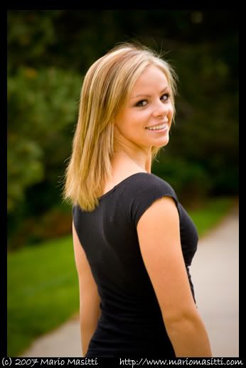 IMAGE: http://i44.photobucket.com/albums/f6/mariomasitti/Portrait%20Photography/Ashley%20Jarin%20Janna/sample04.jpg