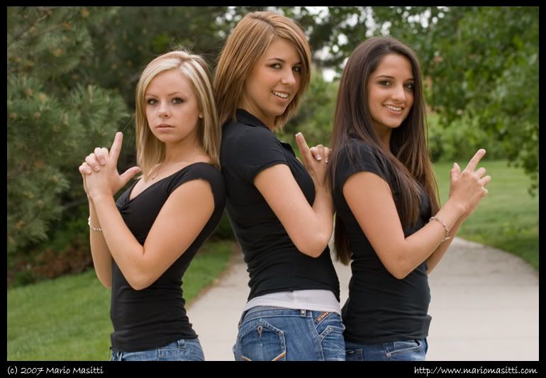 IMAGE: http://i44.photobucket.com/albums/f6/mariomasitti/Portrait%20Photography/Ashley%20Jarin%20Janna/sample05.jpg