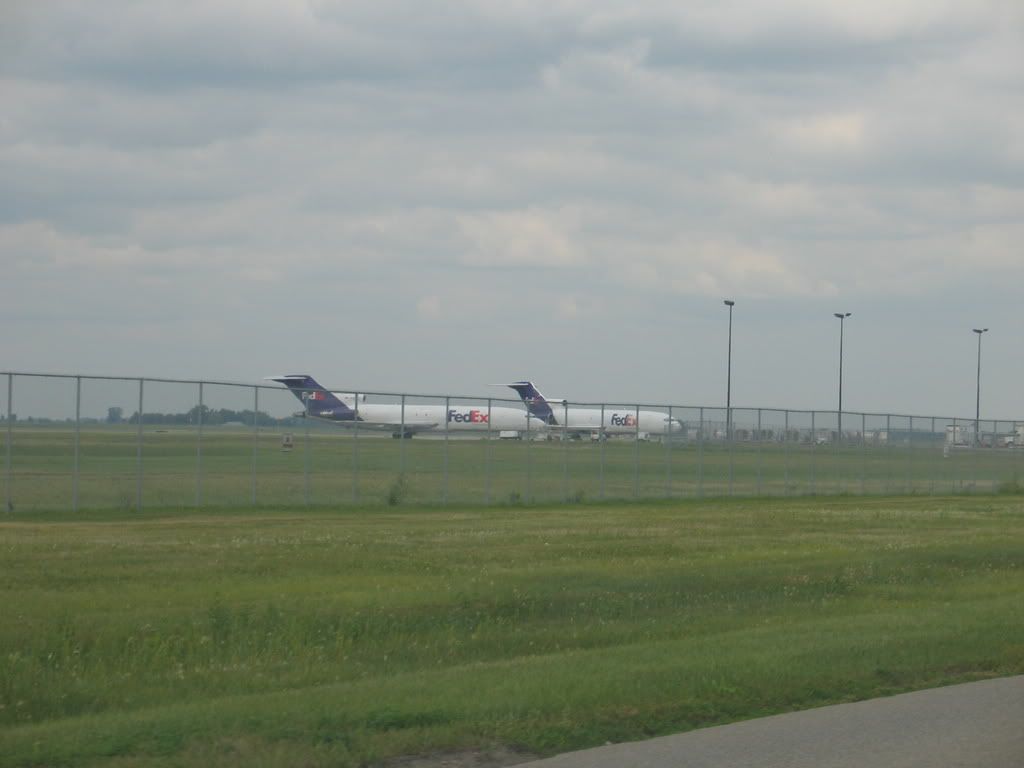 http://i44.photobucket.com/albums/f8/pilotcyxh/IMG_2514.jpg