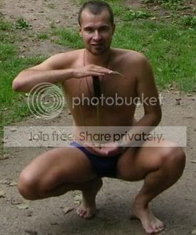 https://i44.photobucket.com/albums/f33/Silentist/RIM_007.jpg