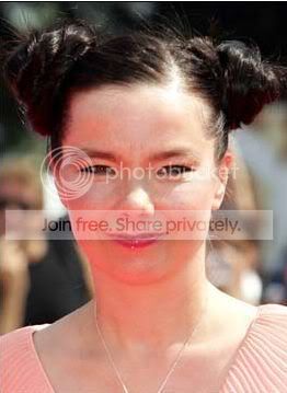 https://i44.photobucket.com/albums/f33/Silentist/smiths/bjork.jpg