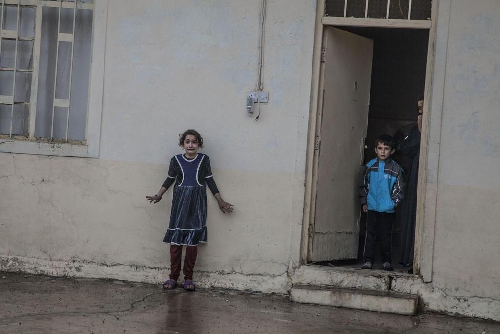 https://www.worldpressphoto.org/collection/photo/2017/general-news/laurent-van-der-stockt