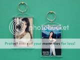 SHANIA TWAIN   2 PHOTO   DESIGNER COLLECTIBLE KEYCHAIN  